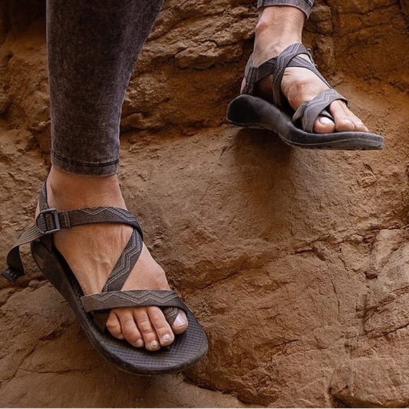 Chaco Women’s Z/2 Adjustable Strap Classic Sandal Sz 7 Black EUC - Picture 3 of 13